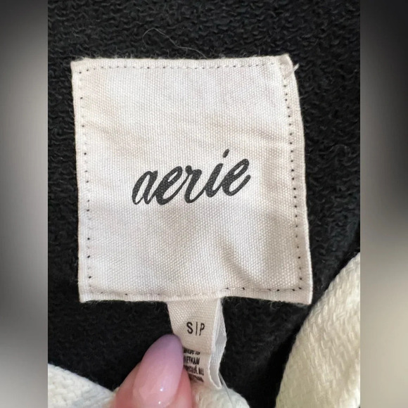 Aerie 
Lace up sweatshirt 
Black 
Size small 
Pit to pit 24”
Length 27” - Picture 8 of 8